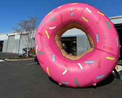 donut 1687542339 Inflatable xlarge Donut
