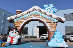 Winter Inflatable Arch ' by 5' L X 30' W X 22' H