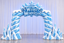 01770534 dfba 4e3b 8e53 e75dfe023c87 1789338021 winter wonderland ice arch 12' x 14'